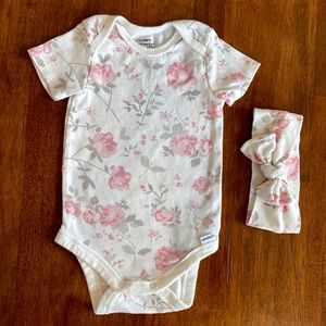 3/$12 NWOT Modern Moments by Gerber- Onesie & Matching Headband Bow (6-9 months)